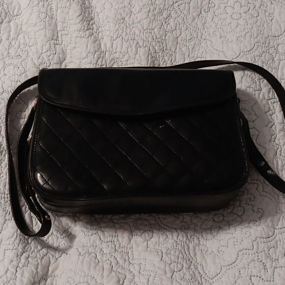 Brahmin   - Picture 1 of 9